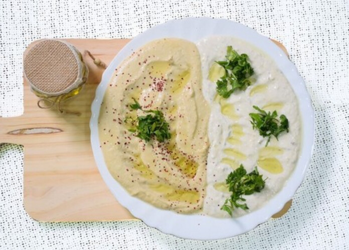 Mix (Hummus + Moutabal)